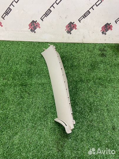 Обшивка накладка задней стойки Ford Focus 2 седан