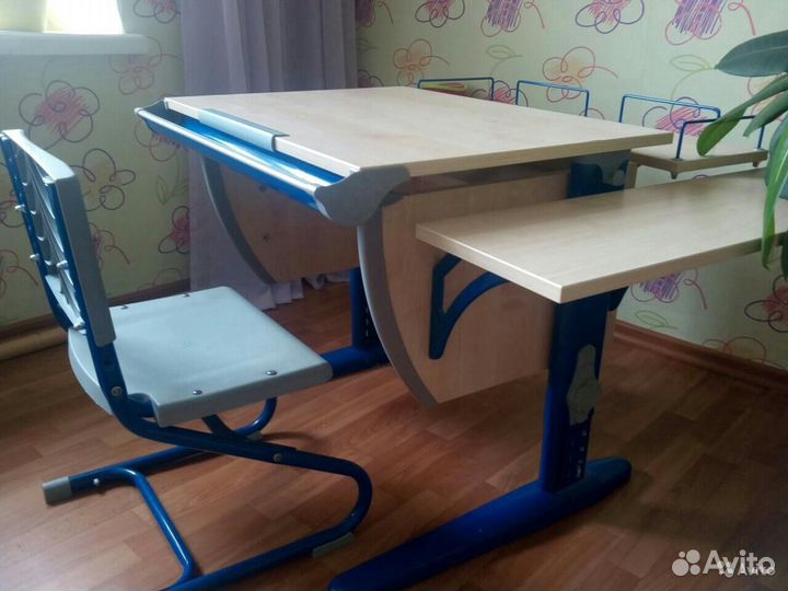 Растущая парта Дэми