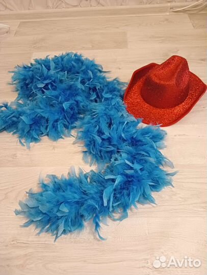 Аренда шляпа, перья