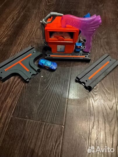 Заправка Hot Wheels