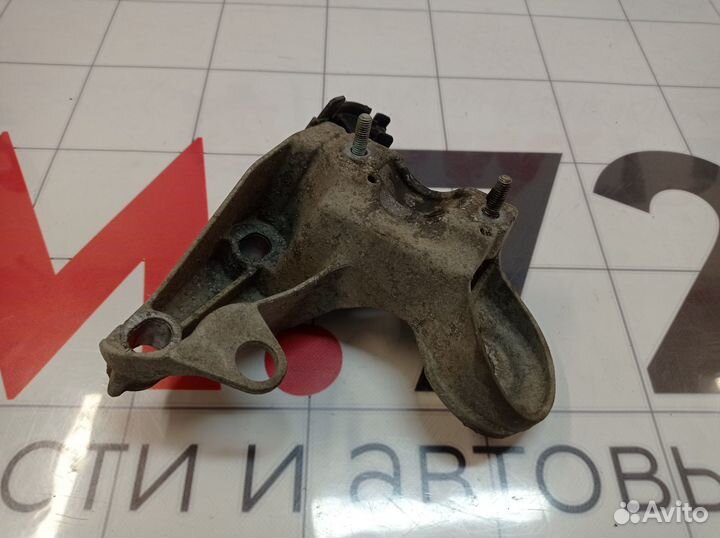 Кронштейн опоры двигателя правый Б/у Audi A6C5 4B0199352A 26394