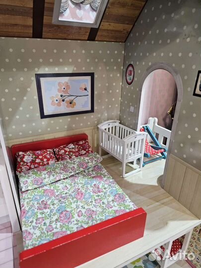 Домик кукольный