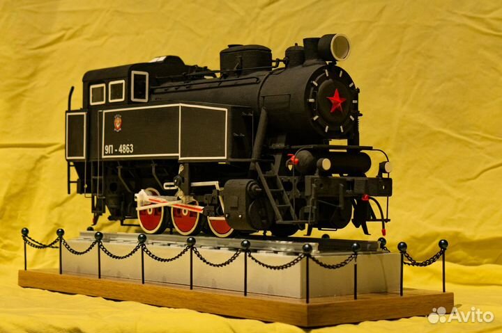 Продам модель паровоза 9П