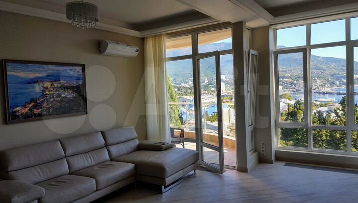 2-к. квартира, 81 м², 5/7 эт.