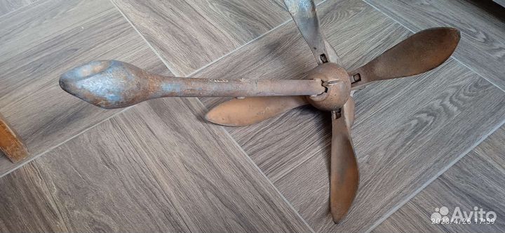 Якорь для катера