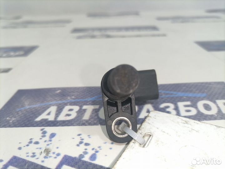 Датчик распредвала Peugeot 308