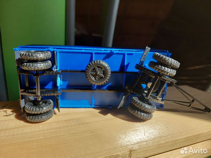 Прицеп гкб 8352 1:43