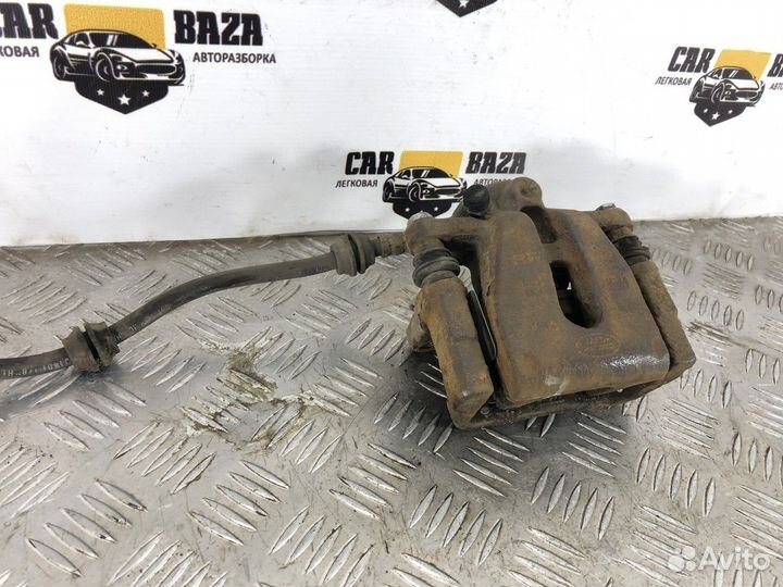 Суппорт задний левый L Land Rover Freelander