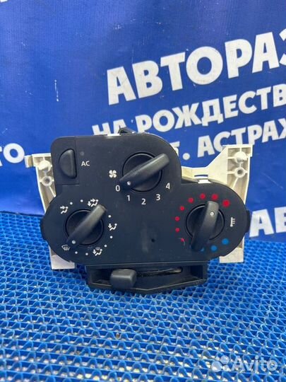 Блок управления печкой Renault Logan 1 седан 2010