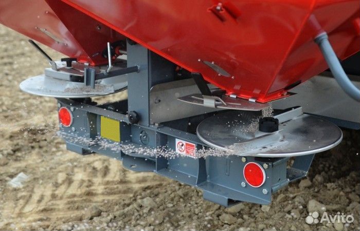 Разбрасыватель удобрений Unia MX-1000, 2023