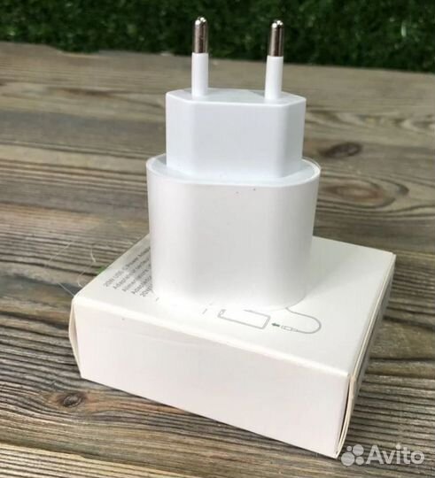 Блок быстрой зарядки iPhone Type-c 20w