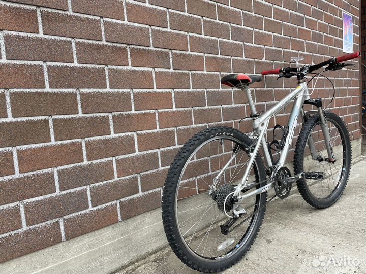 Велосипед GT Avalanche 1.0 S (16