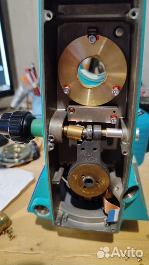 Винт вертикального угла тахеометра sokkia set