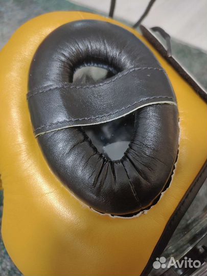 Шлем боксерский новый Fairtex M1 gold размер М