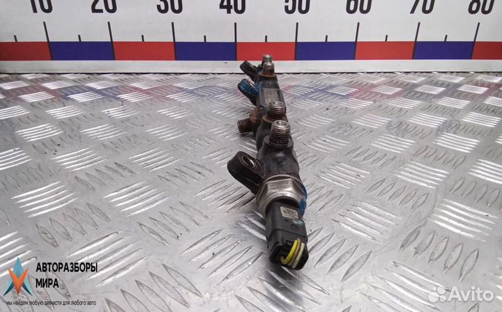 Топливная рампа Ford Mondeo 3 рест. 2003