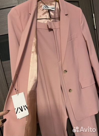 Брючный костюм Zara