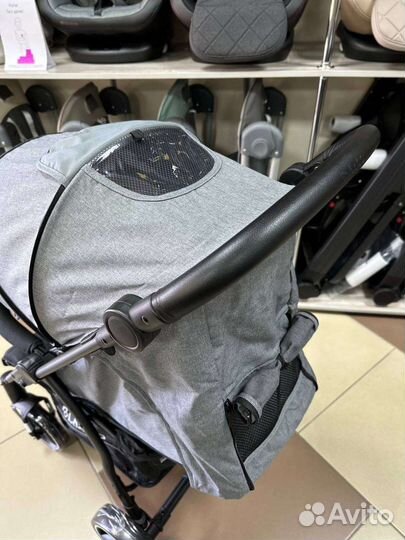 Новая прогулочная коляска Bubago Cross City