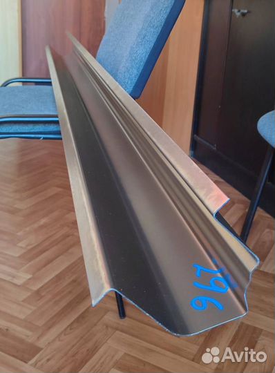 Порог автомобильный