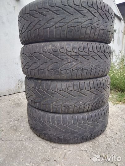Nokian Tyres Hakkapeliitta R2 SUV 225/65 R17 102V