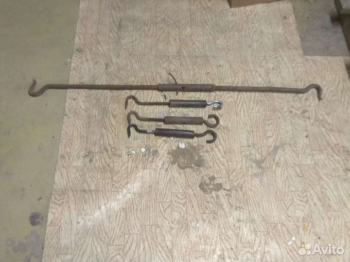 Молоток, электроды, лопата, тальреп