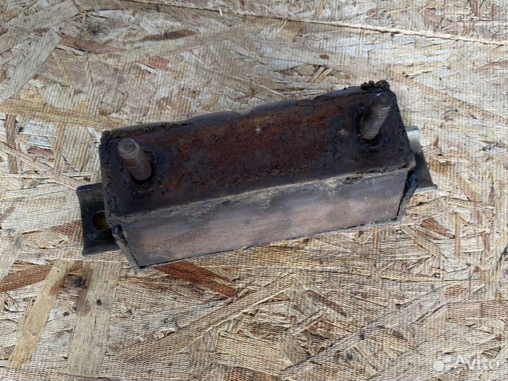 Подушка АКПП Хаммер Н2