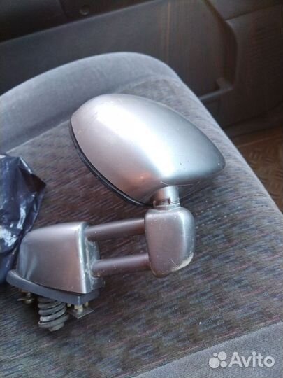 Зеркало рожок на крыло
