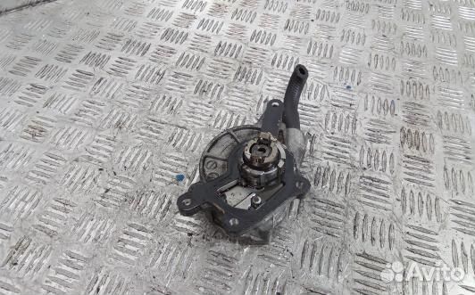 Насос вакуумный jeep grand cherokee WK (XUK13KX01)