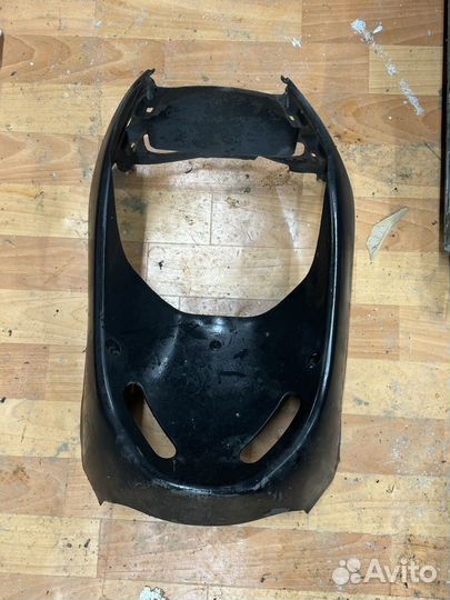 Подклювник дио 18