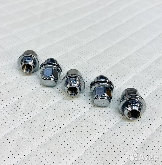 Гайки колесные для Инфинити цельнометаллические