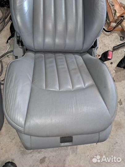 Сиденье мерседес cls219