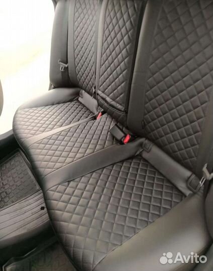 Авточехлы из экокожи Ромб черный модельные премиум