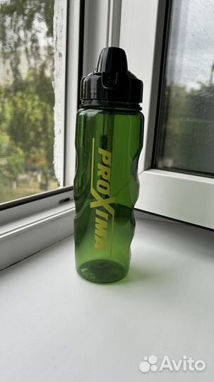 Спортивная бутылка для воды