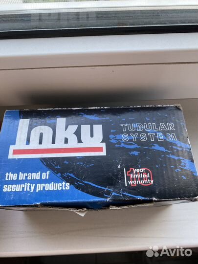 Замок дверной