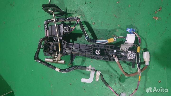 Ручка двери внешняя передняя R TLC200 toyota Land