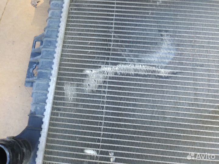 Радиатор Volvo