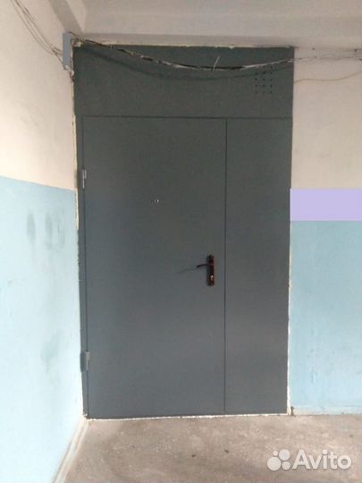 Дверь стальная тамбурная
