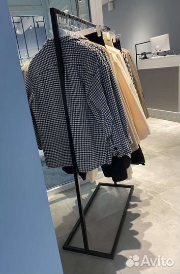 Вешалка напольная