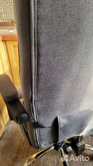 Офисное кресло с массажем