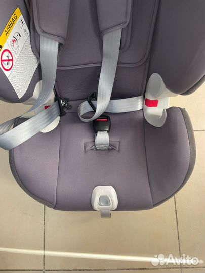 Детское автокресло Chicco isofix от 0 до 25 кг