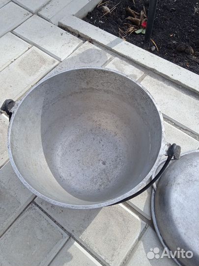 Казан чугунный