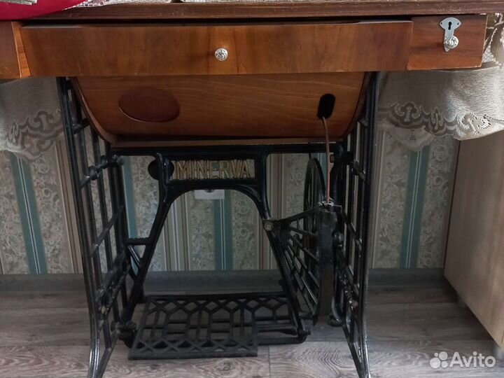 Швейная машина Minerva Чехия раритет рабочая