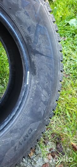 Bridgestone Blizzak DM-V1 225/70 R16