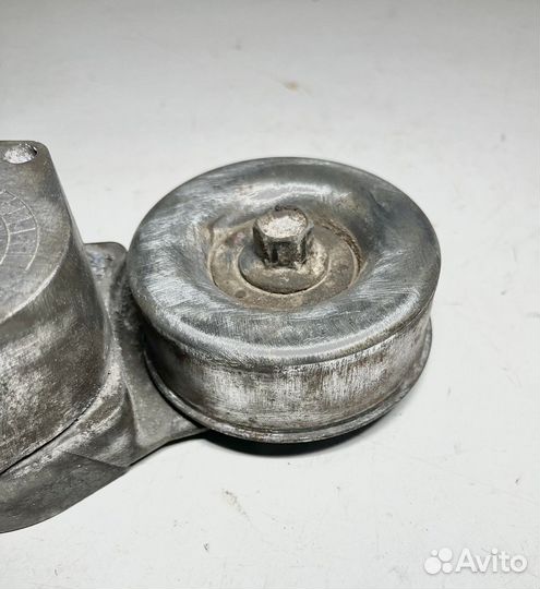 Натяжной ролик Mitsubishi L200 2.5 дизель