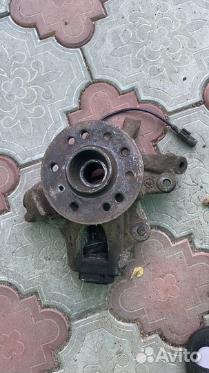 Кулак задний правй w164