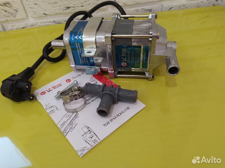 Подогреватель двигателя 220в с помпой 3 квт