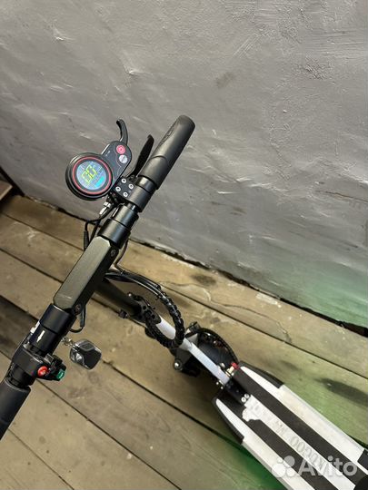 Электросамокат kugoo m4