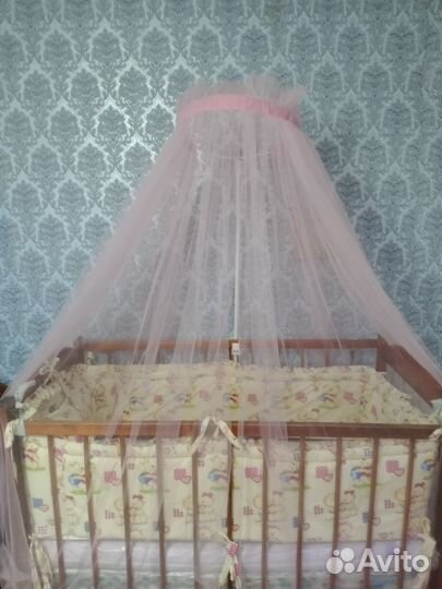 Детская кроватка