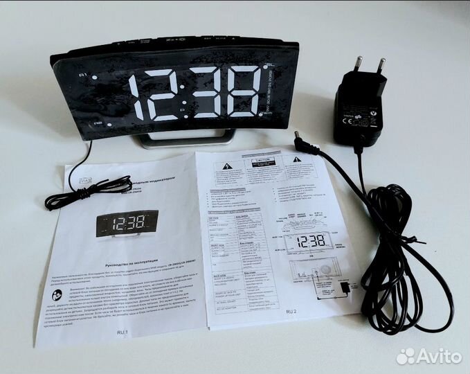 Радиочасы с будильником MAX CR2906W чер/бел цифры