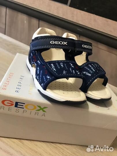 Сандалии Geox 23 новые