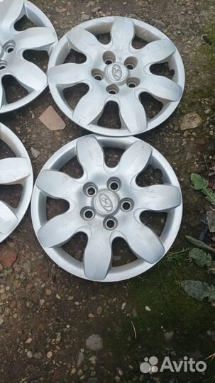 Хендай R15 колпак диска 4 шт бу